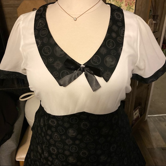 NWOT FANTASTIC BEASTS LIMITED EDITION DRESS SIZE18 - Picture 14 of 14